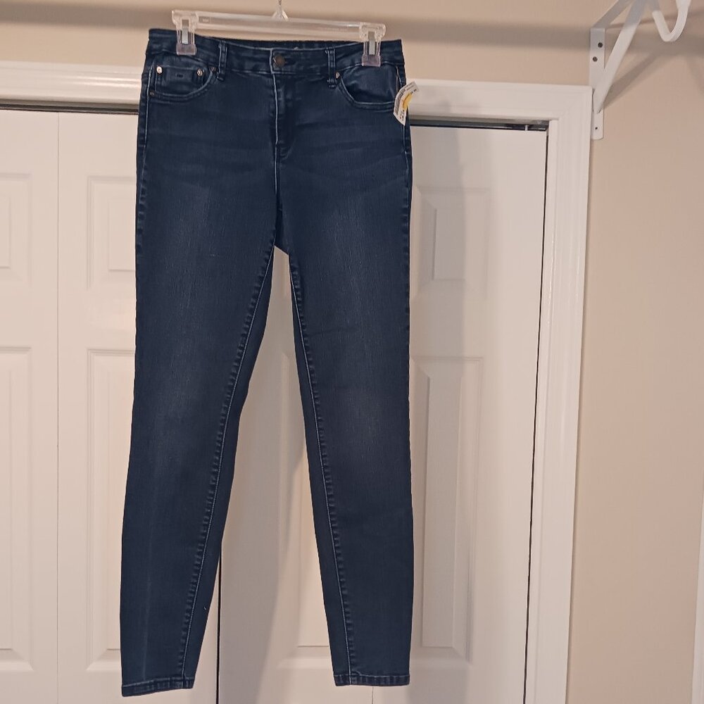 #210 - Tractr Blue Jeans Size 6